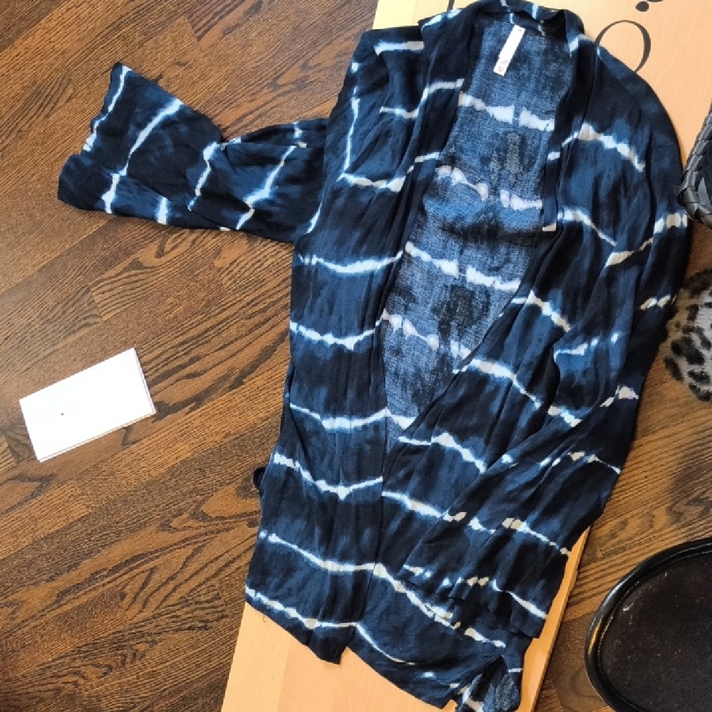 Xhilaration Blue and White Tie-Dye Camisole Top